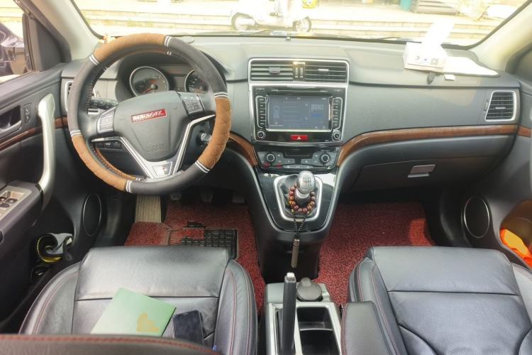 Used Haval H6 2014 Sport Version 1.5T Manual Two-Wheel Drive Elite Edition Center Console