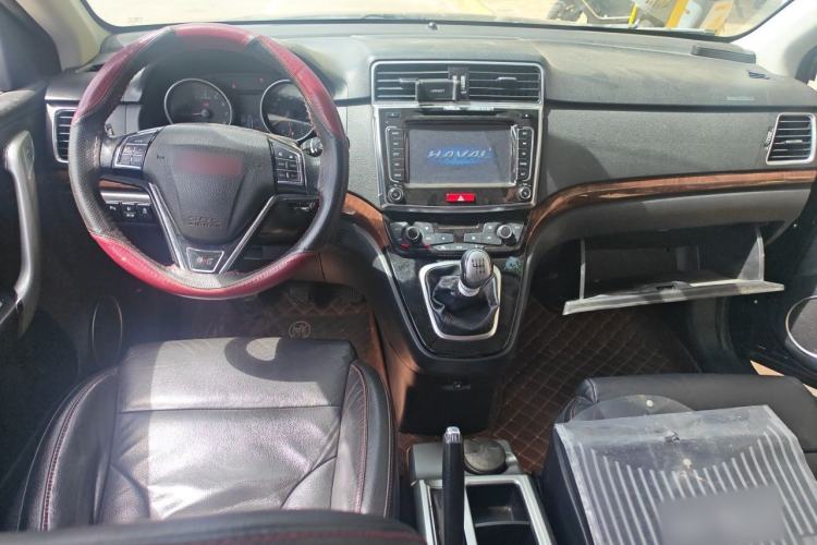 Used Haval H6 2014 Sport Version 1.5T Manual Two-Wheel Drive Elite Edition Center Console