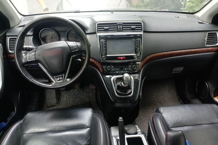 Used Haval H6 2014 Sport Version 1.5T Manual Two-Wheel Drive Elite Edition Center Console
