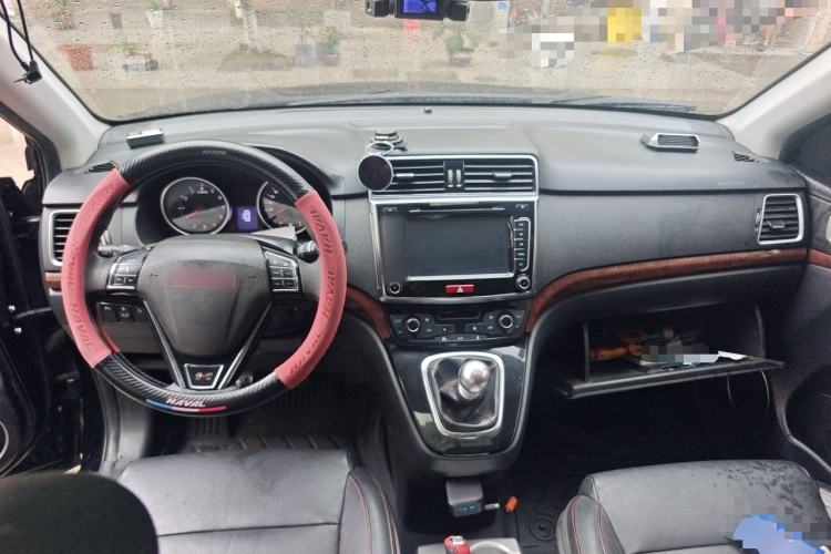 Used Haval H6 2014 Sport Version 1.5T Manual Two-Wheel Drive Elite Edition Center Console