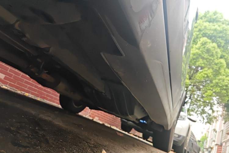 Used Haval H6 2014 Sport Version 1.5T Manual Two-Wheel Drive Elite Edition Chassis Front Left