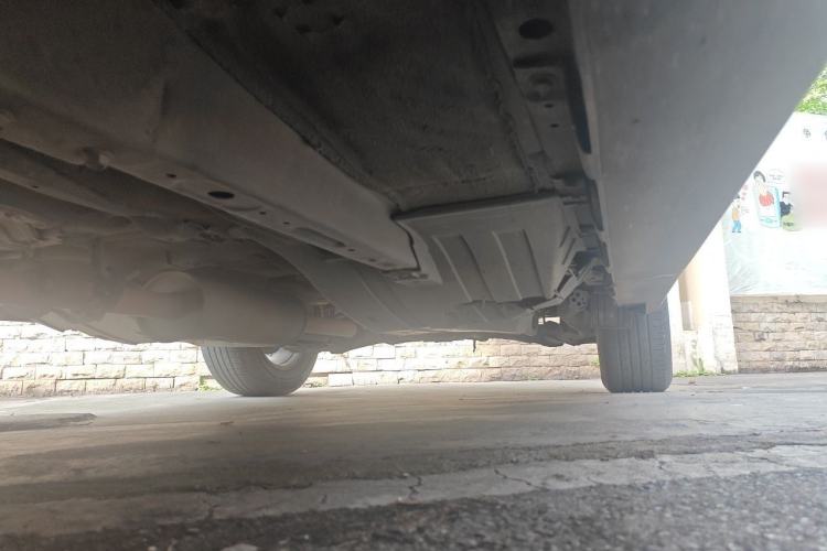 Used Haval H6 2014 Sport Version 1.5T Manual Two-Wheel Drive Elite Edition Chassis Front Left