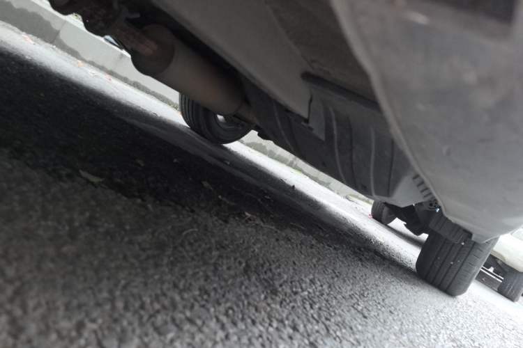 Used Haval H6 2014 Sport Version 1.5T Manual Two-Wheel Drive Elite Edition Chassis Front Left