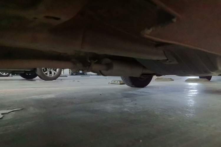 Used Haval H6 2014 Sport Version 1.5T Manual Two-Wheel Drive Elite Edition Chassis Front Left