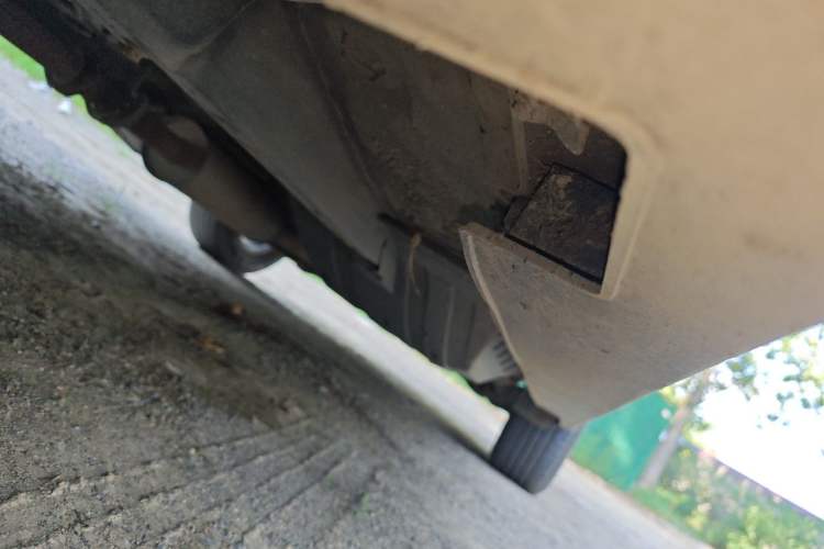 Used Haval H6 2014 Sport Version 1.5T Manual Two-Wheel Drive Elite Edition Chassis Front Left