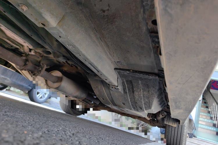 Used Haval H6 2014 Sport Version 1.5T Manual Two-Wheel Drive Elite Edition Chassis Front Left