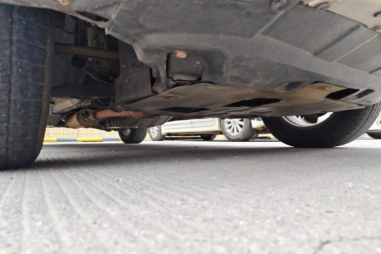 Used Haval H6 2014 Sport Version 1.5T Manual Two-Wheel Drive Elite Edition Chassis Front Right
