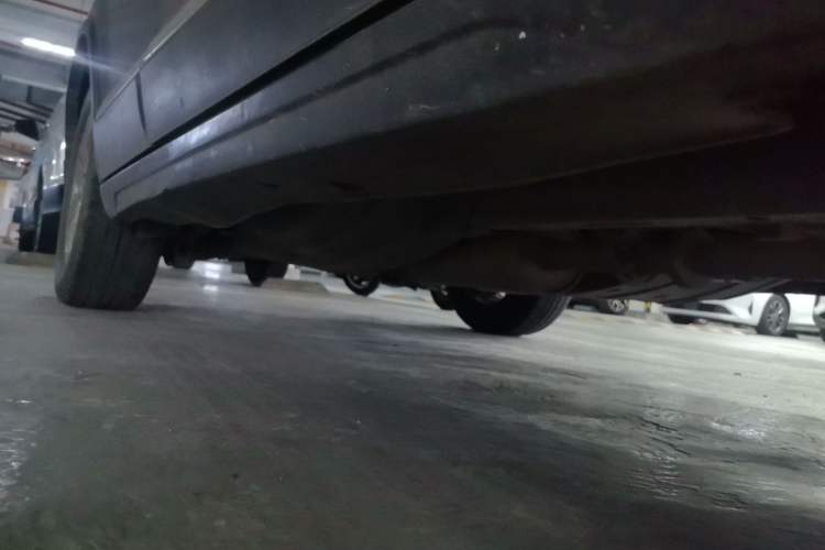 Used Haval H6 2014 Sport Version 1.5T Manual Two-Wheel Drive Elite Edition Chassis Front Right