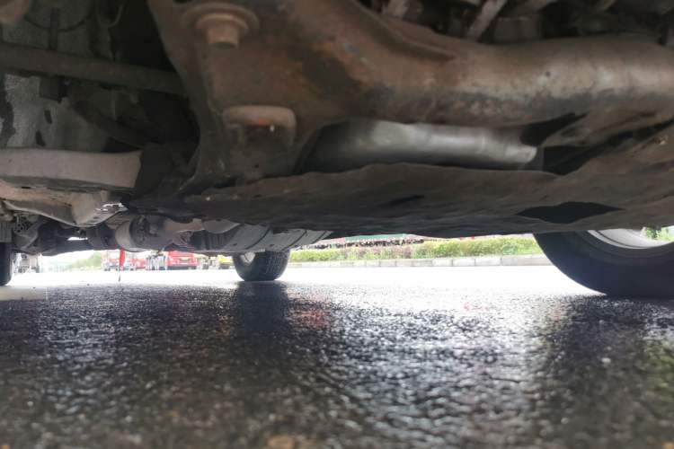 Used Haval H6 2014 Sport Edition 2.0T Diesel Manual Two-Wheel-Drive Elite Model Chassis Front Right
