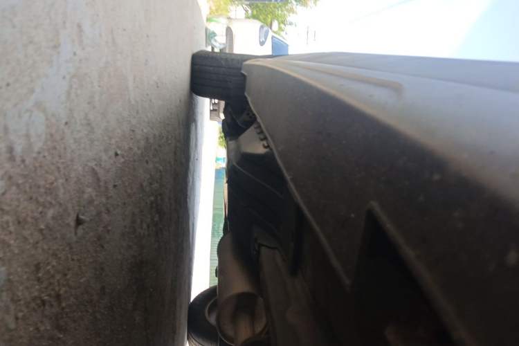 Used Haval H6 2014 Sport Version 1.5T Manual Two-Wheel Drive Elite Edition Chassis Front Right