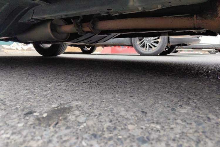 Used Haval H6 2014 Sport Version 1.5T Manual Two-Wheel Drive Elite Edition Chassis Front Right