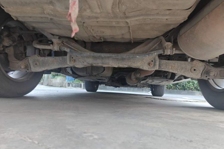 Used Haval H6 2014 Sport Version 1.5T Manual Two-Wheel Drive Elite Edition Chassis Rear