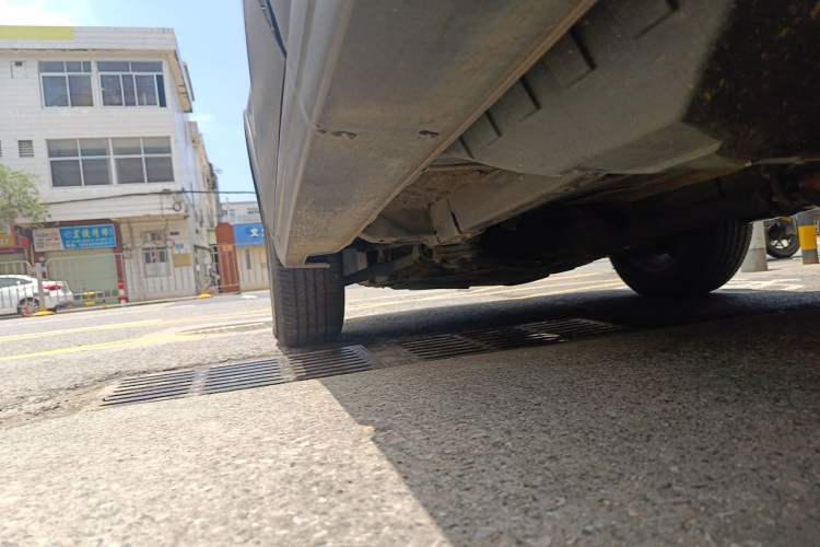 Used Haval H6 2014 Sport Version 1.5T Manual Two-Wheel Drive Elite Edition Chassis Rear Left