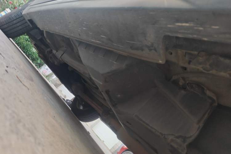Used Haval H6 2014 Sport Version 1.5T Manual Two-Wheel Drive Elite Edition Chassis Rear Left