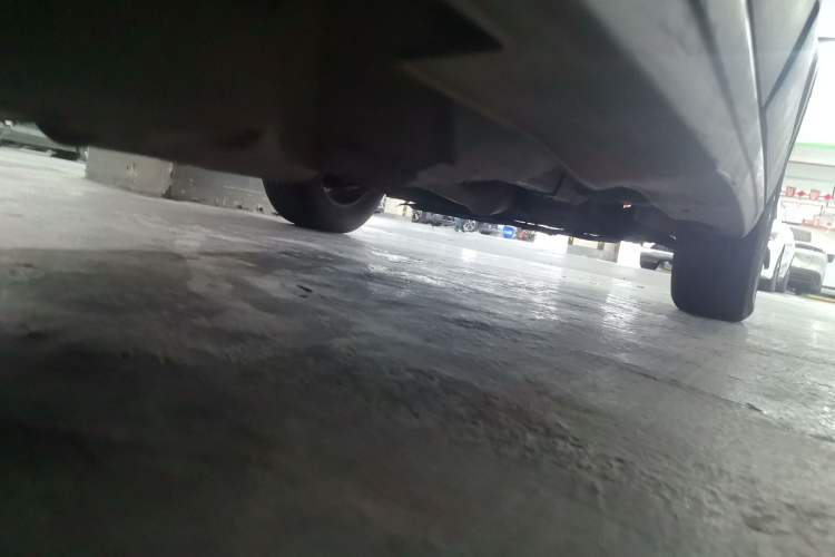 Used Haval H6 2014 Sport Version 1.5T Manual Two-Wheel Drive Elite Edition Chassis Rear Right