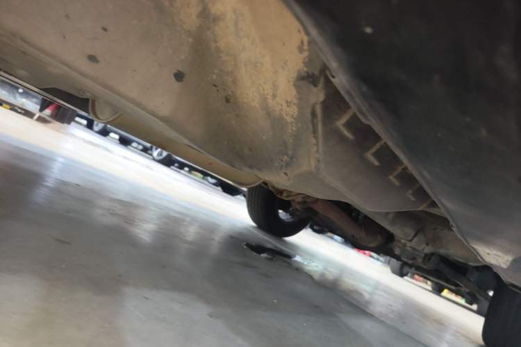 Used Haval H6 2014 Upgraded Model 1.5T Manual Two-Wheel Drive Elite Version Chassis Rear Right
