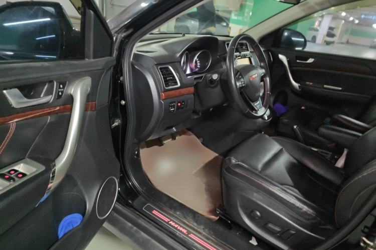 Used Haval H6 2014 Sport Edition 2.4L Automatic Elite Model Driver Seat