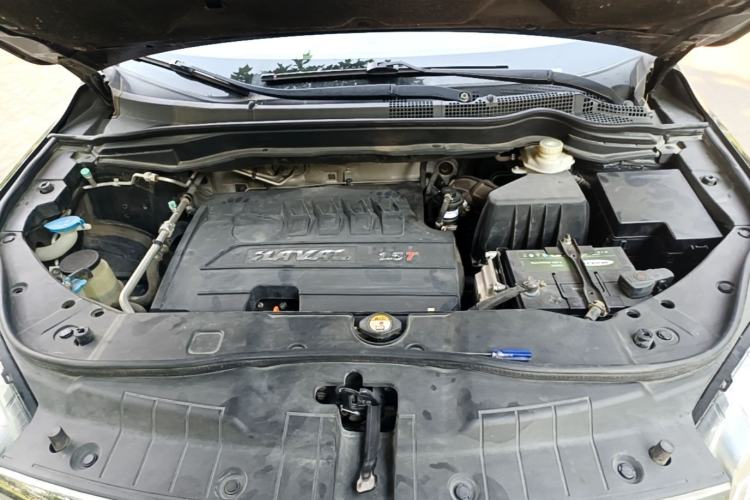 Used Haval H6 2014 Sport Version 1.5T Manual Two-Wheel Drive Elite Edition Engine Bay