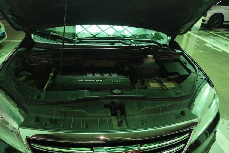 Used Haval H6 2014 Sport Version 1.5T Manual Two-Wheel Drive Elite Edition Engine Bay