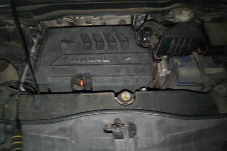 Used Haval H6 2014 Sport Version 1.5T Manual Two-Wheel Drive Elite Edition Engine Bay