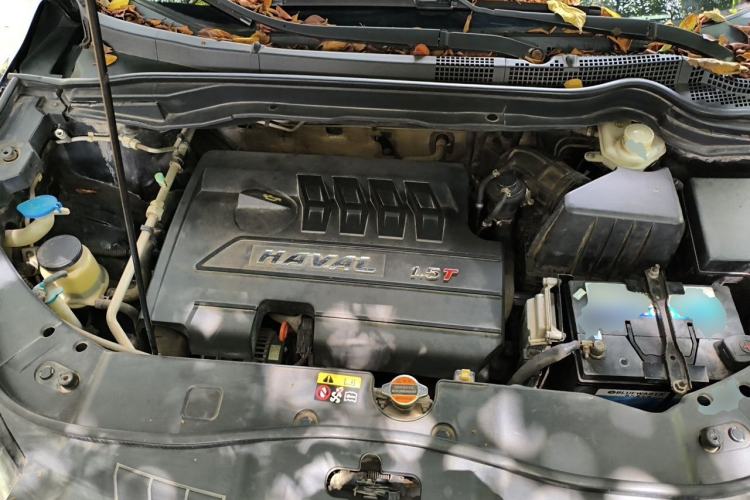 Used Haval H6 2014 Sport Version 1.5T Manual Two-Wheel Drive Elite Edition Engine Bay