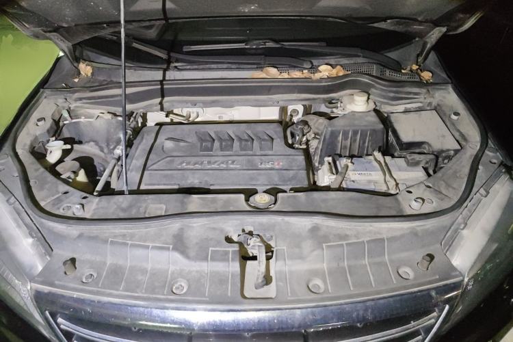 Used Haval H6 2014 Sport Version 1.5T Manual Two-Wheel Drive Elite Edition Engine Bay