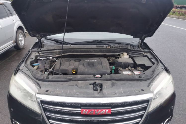 Used Haval H6 2014 Sport Edition 2.0T Diesel Manual Two-Wheel-Drive Elite Model Engine Bay