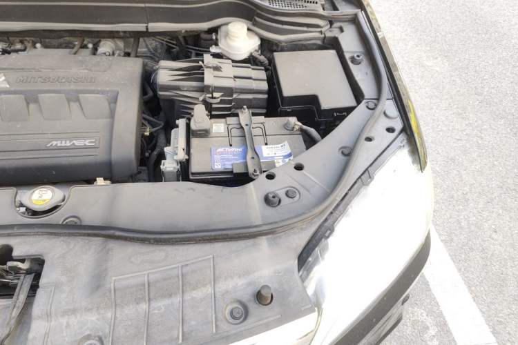 Used Haval H6 2014 Sport Edition 2.4L Automatic Elite Model Engine Bay Left