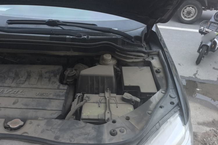 Used Haval H6 2014 Sport Version 1.5T Manual Two-Wheel Drive Elite Edition Engine Bay Left