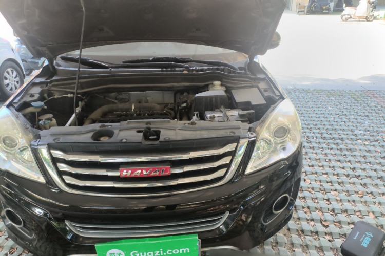Used Haval H6 2014 Upgraded Model 1.5T Manual Two-Wheel Drive Elite Version Engine Bay Left