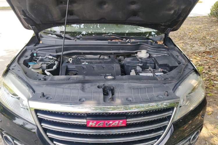 Used Haval H6 2014 Sport Edition 2.4L Automatic Elite Model Engine Bay