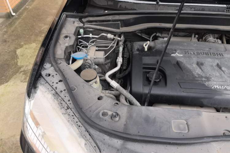 Used Haval H6 2014 Sport Edition 2.4L Automatic Elite Model Engine Bay Right