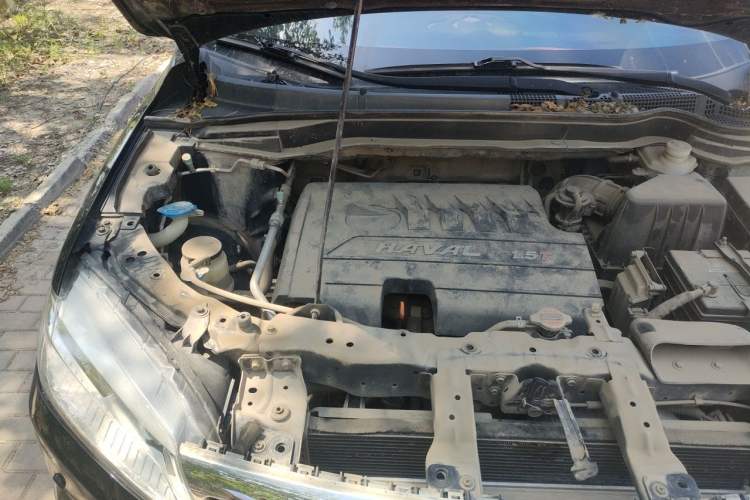 Used Haval H6 2014 Sport Version 1.5T Manual Two-Wheel Drive Elite Edition Engine Bay Right
