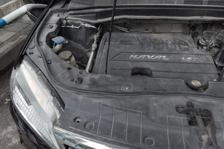 Used Haval H6 2014 Sport Version 1.5T Manual Two-Wheel Drive Elite Edition Engine Bay Right