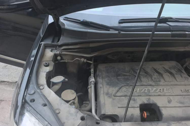Used Haval H6 2014 Sport Version 1.5T Manual Two-Wheel Drive Elite Edition Engine Bay Right