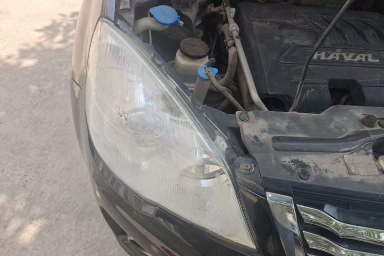 Used Haval H6 2014 Upgraded Model 1.5T Manual Two-Wheel Drive Elite Version Engine Bay Right
