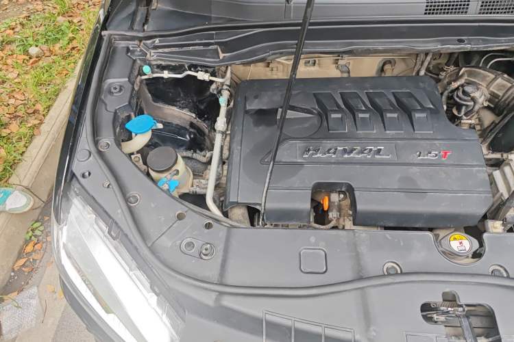 Used Haval H6 2014 Sport Version 1.5T Manual Two-Wheel Drive Elite Edition Engine Bay Right