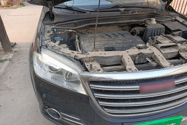 Used Haval H6 2014 Sport Version 1.5T Manual Two-Wheel Drive Elite Edition Engine Bay Right