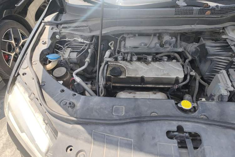 Used Haval H6 2014 Sport Edition 2.4L Automatic Elite Model Engine Bay Right