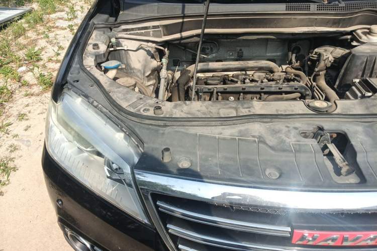 Used Haval H6 2014 Sport Version 1.5T Manual Two-Wheel Drive Elite Edition Engine Bay Right