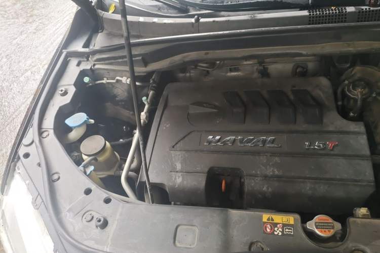 Used Haval H6 2014 Sport Version 1.5T Manual Two-Wheel Drive Elite Edition Engine Bay Right