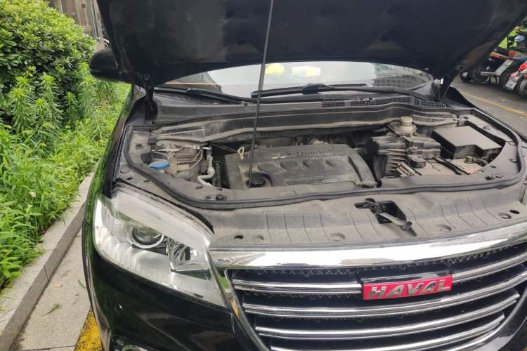 Used Haval H6 2014 Sport Edition 2.4L Automatic Elite Model Engine Bay Right