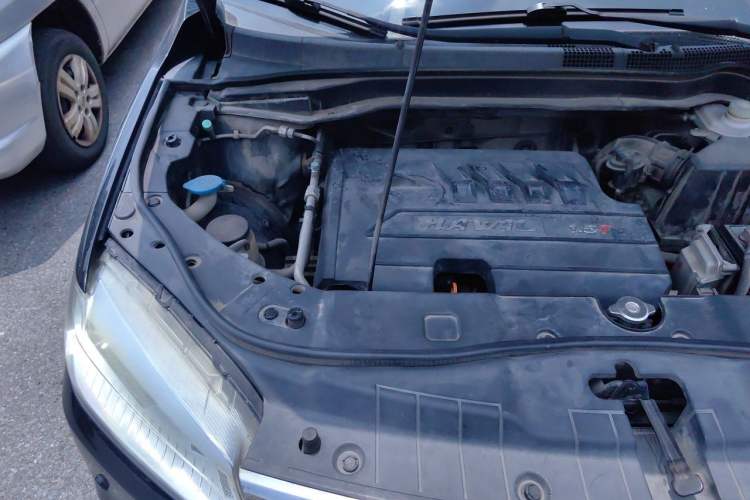 Used Haval H6 2014 Sport Version 1.5T Manual Two-Wheel Drive Elite Edition Engine Bay Right