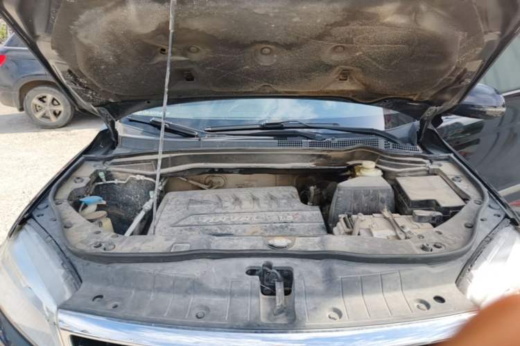 Used Haval H6 2014 Sport Version 1.5T Manual Two-Wheel Drive Elite Edition Engine Bay