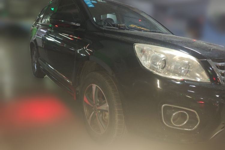 Used Haval H6 2014 Upgraded Model 1.5T Manual Two-Wheel Drive Elite Version Front Right 45 Deg