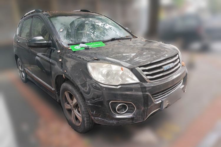 Used Haval H6 2014 Upgraded Model 2.0T Diesel Manual Two-Wheel Drive Urban Version Front Right 45 Deg