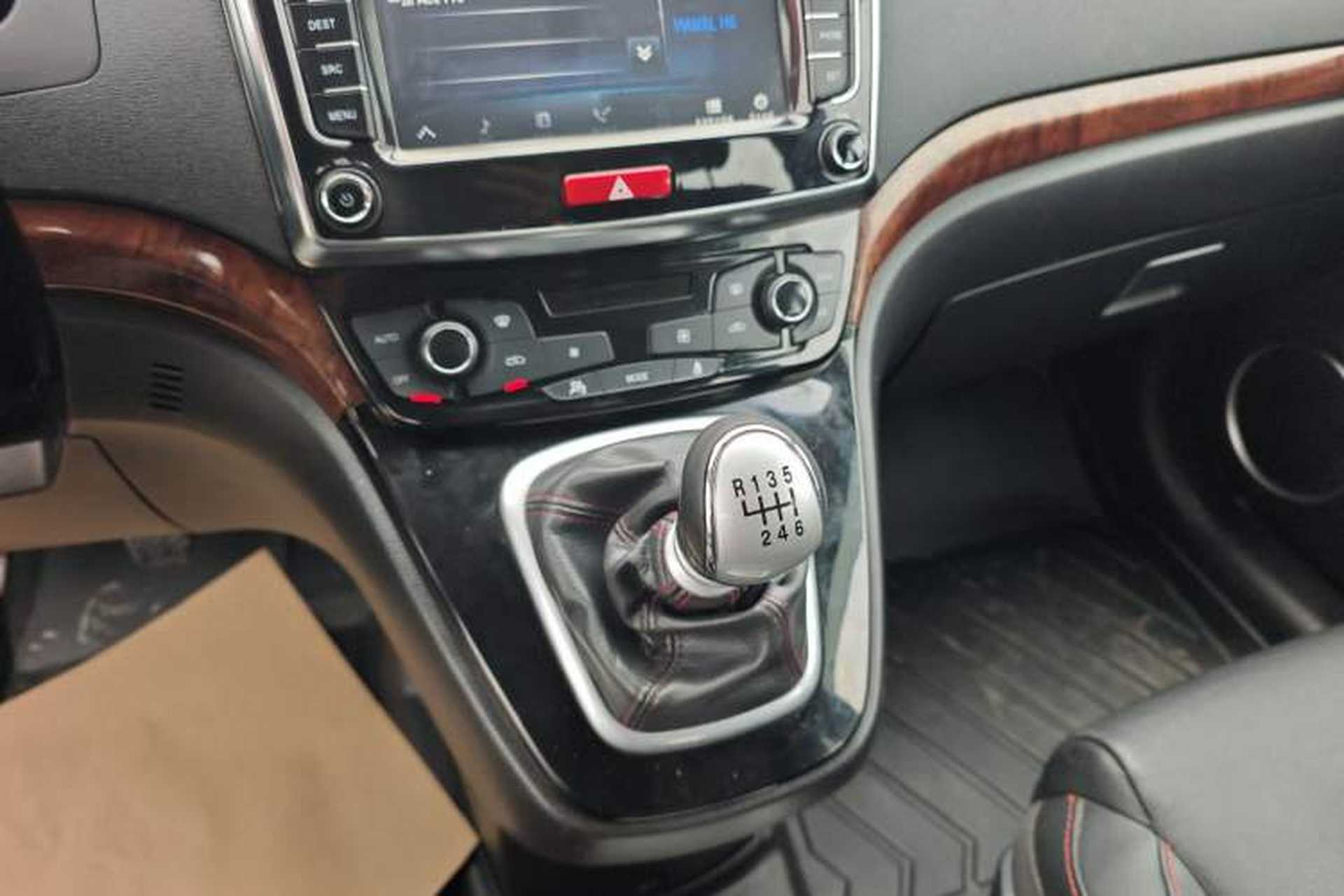 Used Haval H6 2014 Sport Edition 1.5T Manual 4x4 Elite Model Gear Lever