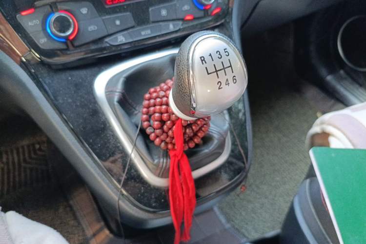 Used Haval H6 2014 Sport Version 1.5T Manual Two-Wheel Drive Elite Edition Gear Lever