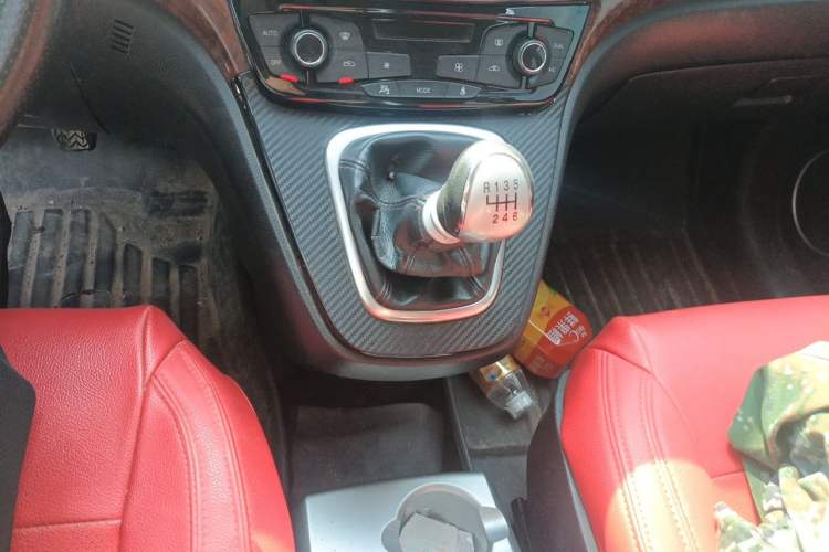 Used Haval H6 2014 Sport Version 1.5T Manual Two-Wheel Drive Elite Edition Gear Lever