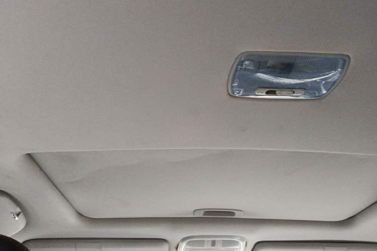 Used Haval H6 2014 Sport Version 1.5T Manual Two-Wheel Drive Elite Edition Headliner